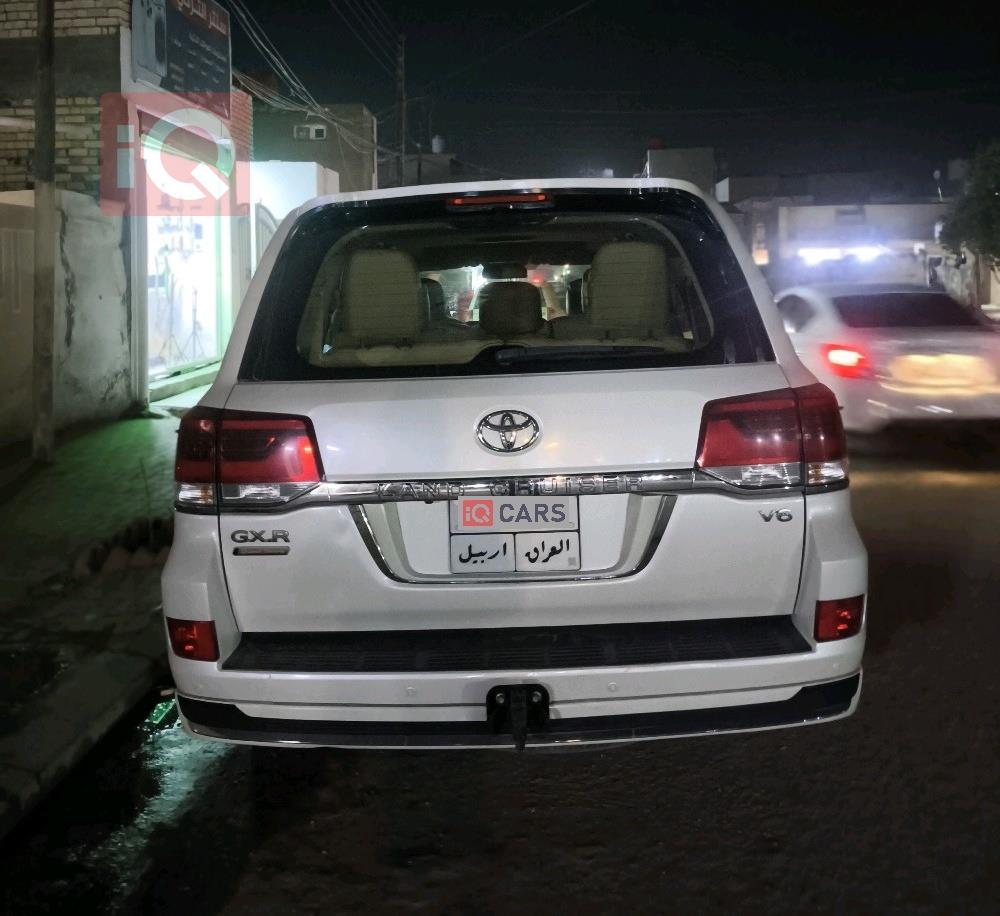 تويوتا لاندكروزر